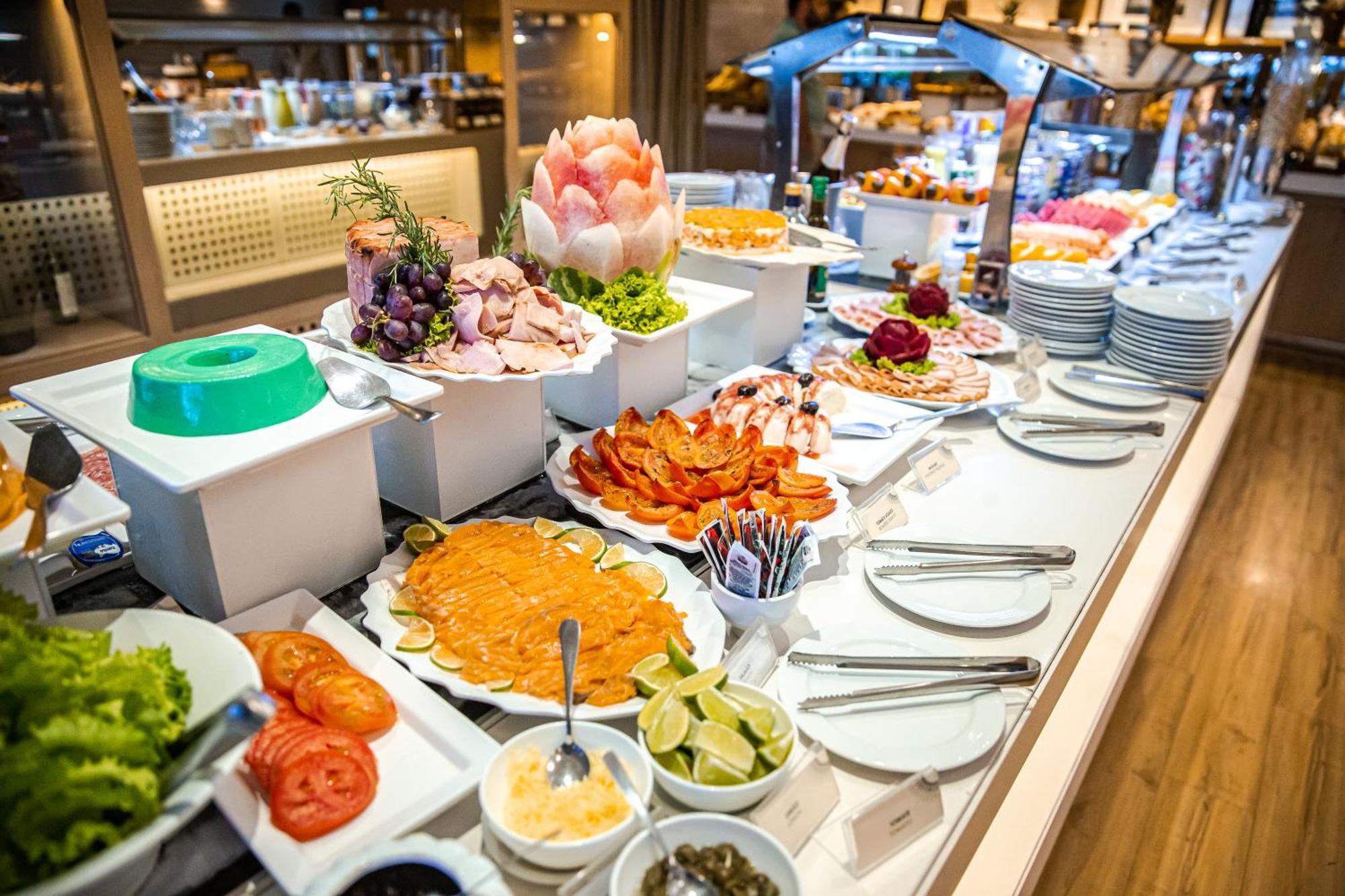 Hotel Gran Marquise Fortaleza  Exterior photo A buffet